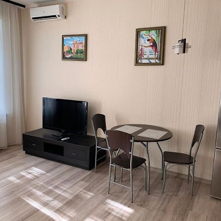 Excellent Apartment In The Center Of Odessa Exterior foto